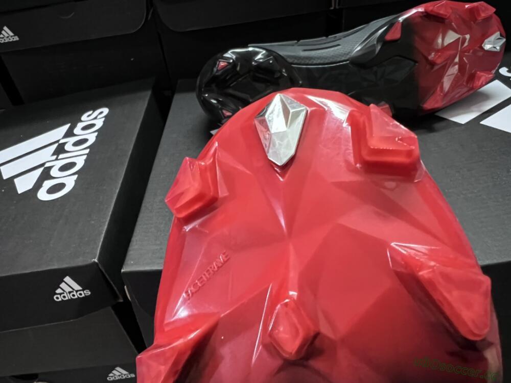 Men's Adidas Predator Edge Geometric.1 FG Firm Ground Low-Tops Football Boots - Black/Yellow/Red