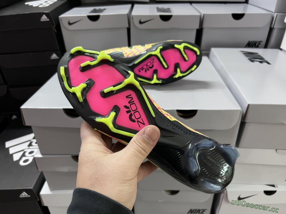 Men's Nike Air Zoom Mercurial Superfly 9 Elite FG Firm Ground High-Tops Football Boots - Black/Yellow/Pink