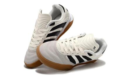 Unisex Adidas Predator Mundial IC Indoor & Futsal Low-Tops Football Shoes - Beige/Black/Brown
