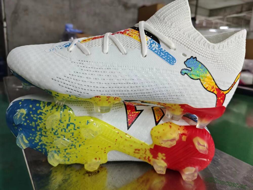 Men's Puma Future Ultimate FG Firm Ground Low-Tops Football Boots - White/Blue/Red