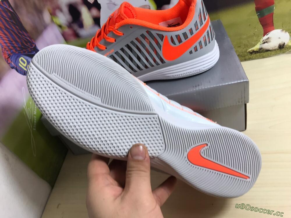 Men's Nike Lunar Gato 2 IC Indoor & Futsal Low-Tops Football Shoes - White/Grey/Orange