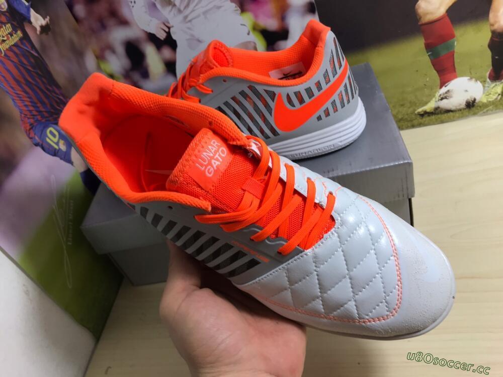 Men's Nike Lunar Gato 2 IC Indoor & Futsal Low-Tops Football Shoes - White/Grey/Orange