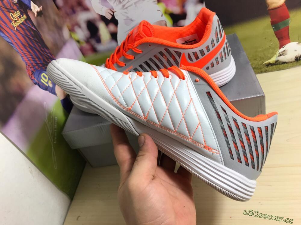 Men's Nike Lunar Gato 2 IC Indoor & Futsal Low-Tops Football Shoes - White/Grey/Orange