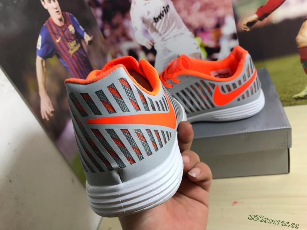 Men's Nike Lunar Gato 2 IC Indoor & Futsal Low-Tops Football Shoes - White/Grey/Orange