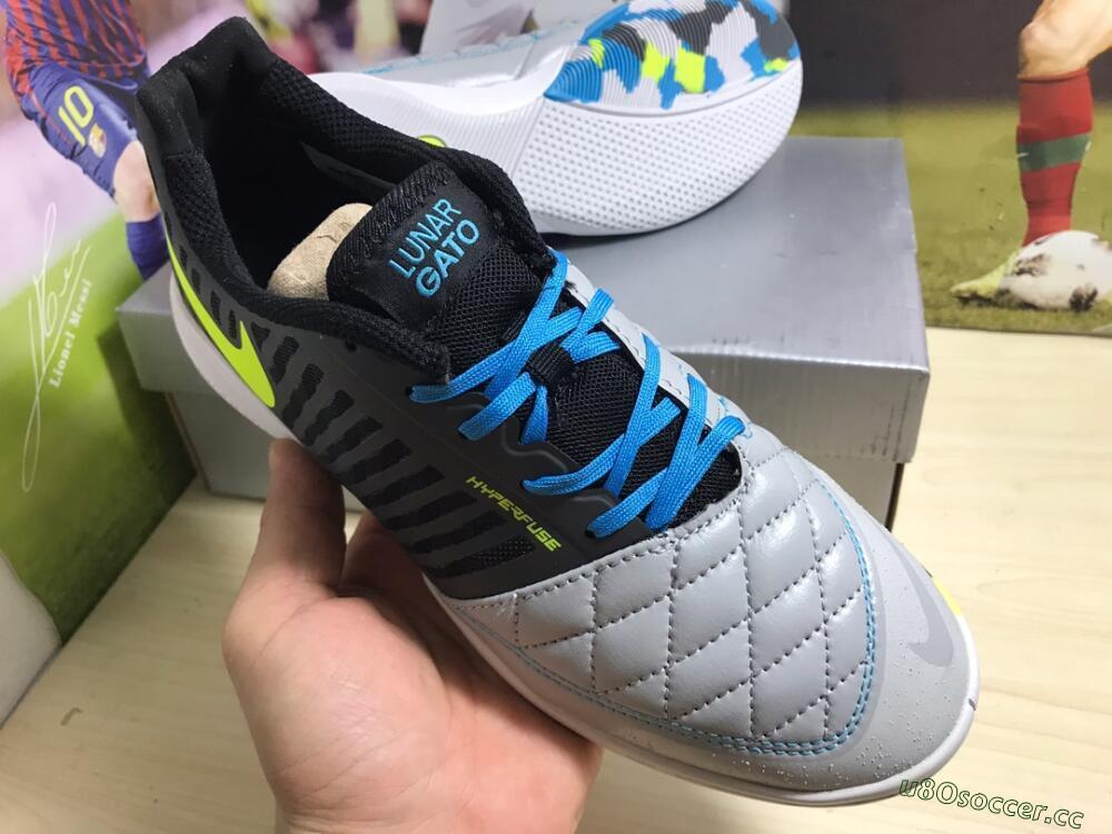 Men's Nike Lunar Gato 2 IC Indoor & Futsal Low-Tops Football Shoes - Black/Blue/Yellow