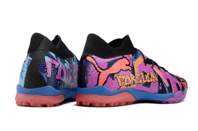 Men's Puma Future Ultimate TF Artificial Turf Low-Tops Football Shoes - Black/Pink/Blue