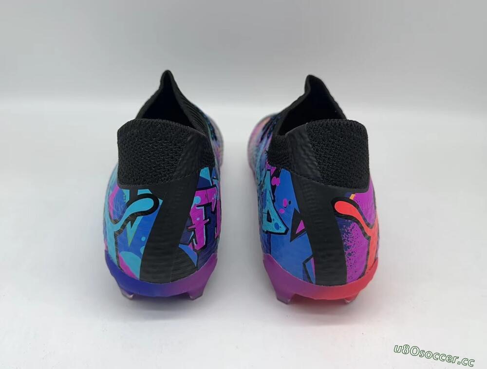 Men's Puma Future Ultimate TF Artificial Turf Low-Tops Football Shoes - Black/Pink/Blue