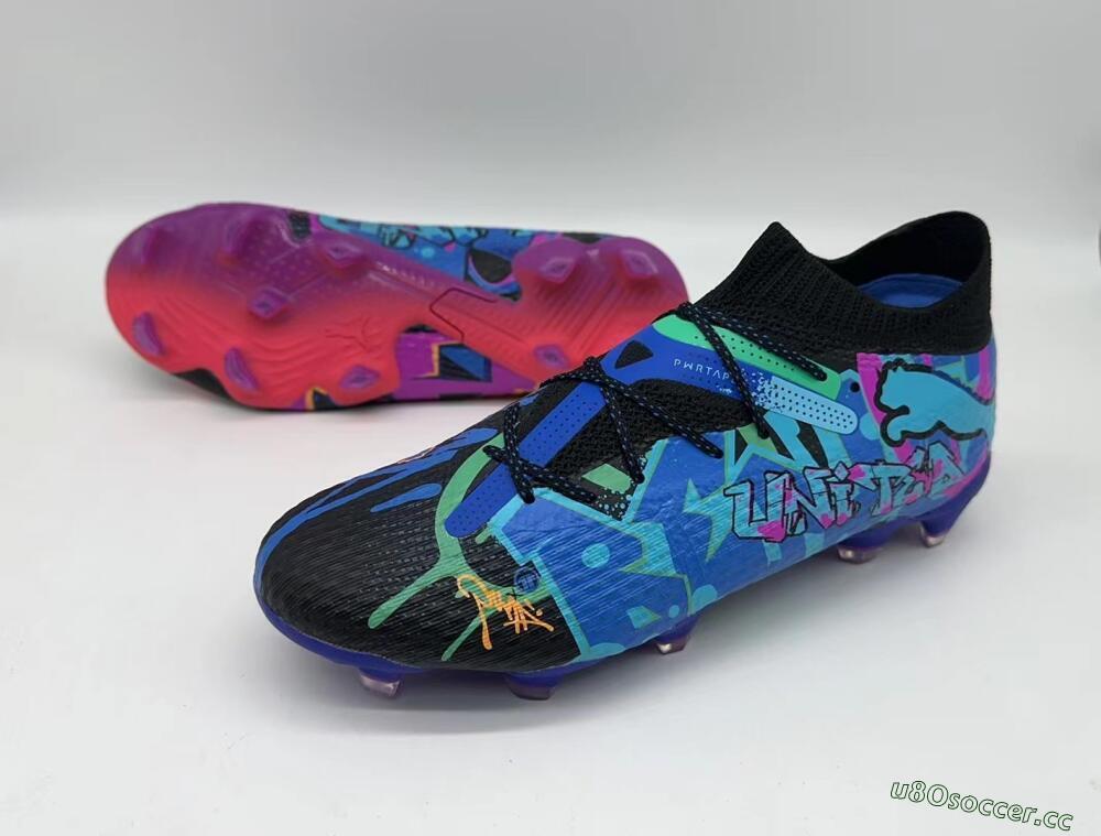 Men's Puma Future Ultimate TF Artificial Turf Low-Tops Football Shoes - Black/Pink/Blue