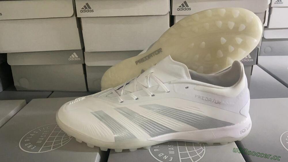 Men's Adidas Predator 24 Elite TF Artificial Turf Low-Tops Football Shoes - White/Silver/Beige