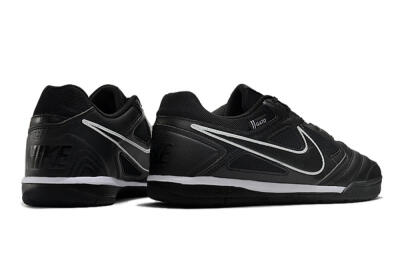 Men's Supreme x Nike SB Gato IC Indoor & Futsal Low-Tops Football Shoes - Black/White