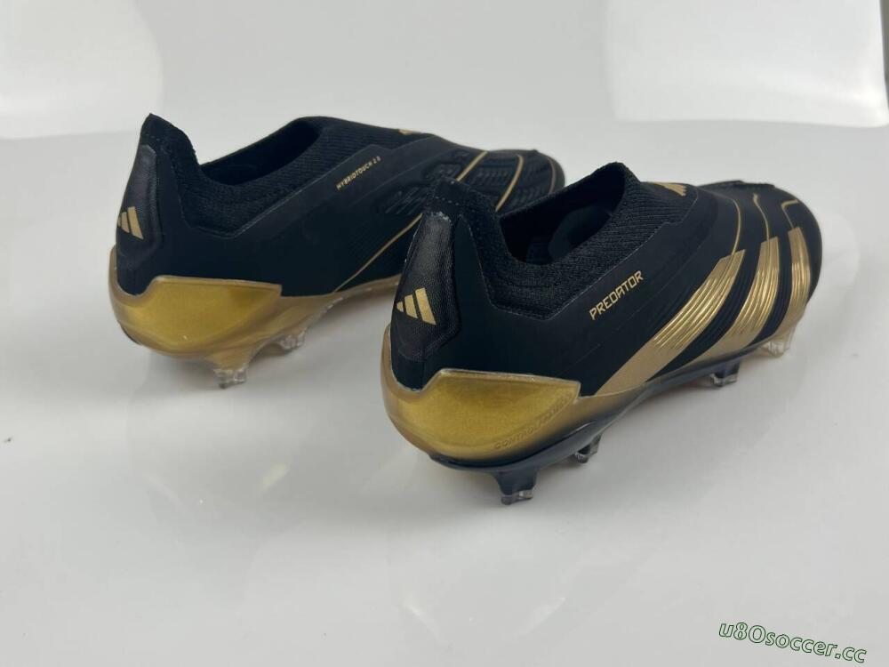 Men's Adidas Predator Accuracy+ Laceless FG Firm Ground Low-Tops Football Boots - Black/Gold