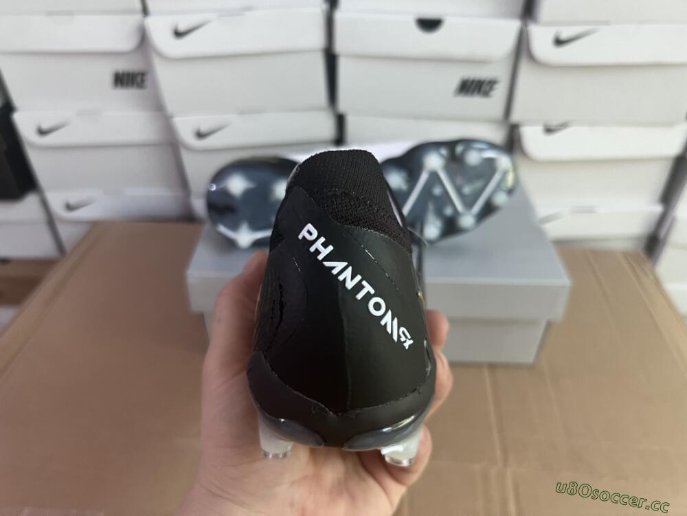Men's Nike Phantom Luna Elite AG Artificial Grass Low-Tops Football Boots - White/Black/Gold