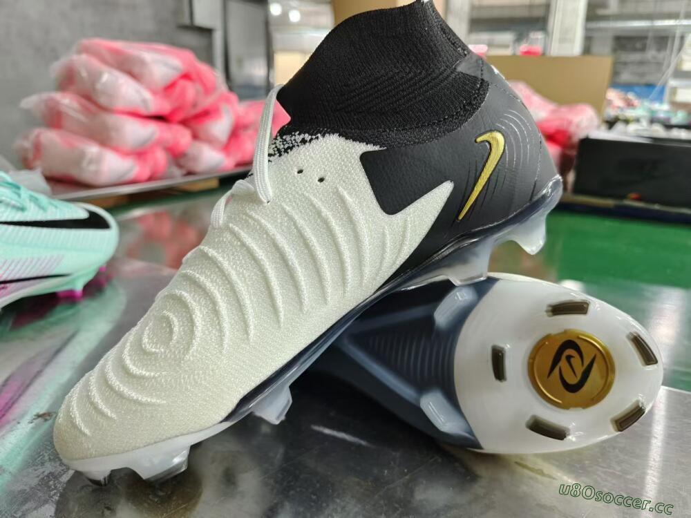 Men's Nike Phantom Luna Elite NU FG Firm Ground High-Tops Football Boots - White/Black/Gold