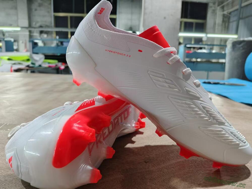 Men's Adidas Predator Accuracy.1 FG Firm Ground Low-Tops Football Boots - Beige/White/Red