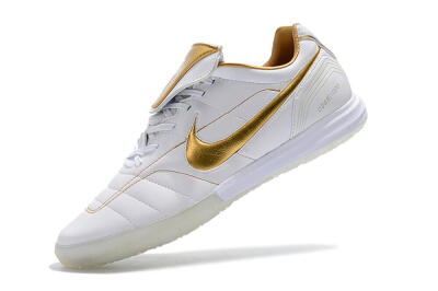 Men's Nike Tiempo Legend 7 Elite R10 IC Indoor & Futsal Low-Tops Football Shoes - White/Gold