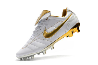 Men's Nike Tiempo Legend 7 Elite R10 FG Firm Ground Low-Tops Football Boots - White/Gold