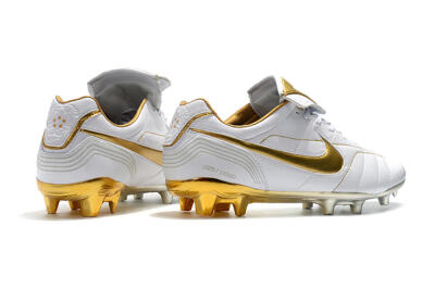 Men's Nike Tiempo Legend 7 Elite R10 FG Firm Ground Low-Tops Football Boots - White/Gold