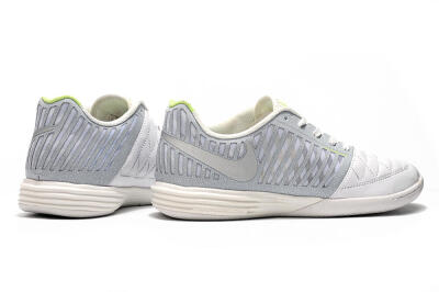 Men's Nike Lunar Gato 2 IC Indoor & Futsal Low-Tops Football Shoes - White/Grey/Silver