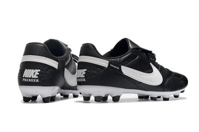 Men's Nike The Premier 3 FG Firm Ground Low-Tops Football Boots - Black/White