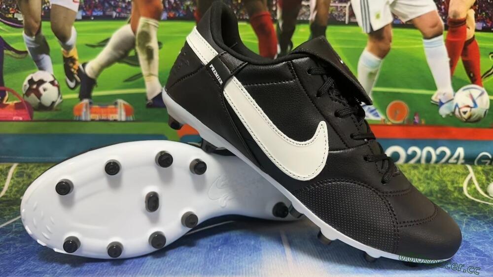 Men's Nike The Premier 3 FG Firm Ground Low-Tops Football Boots - Black/White