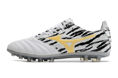 Men's Mizuno Morelia Neo AG Artificial Grass Low-Tops Football Boots - White/Black