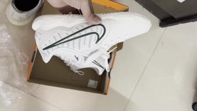 Men's Nike Tiempo Legend 10 Academy IC Indoor & Futsal Low-Tops Football Shoes - White/Green