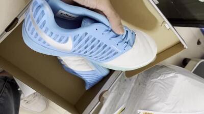 Men's Nike Lunar Gato 2 IC Indoor & Futsal Low-Tops Football Shoes - White/Blue/Silver