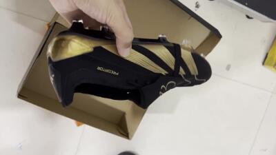 Men's Adidas Predator Elite Tongue FG Firm Ground Low-Tops Football Boots - Black/Gold