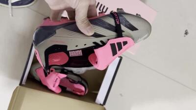 Men's Adidas Predator Elite Foldover Tongue FG Firm Ground Low-Tops Football Boots - Pink/Black/Silver/Gold