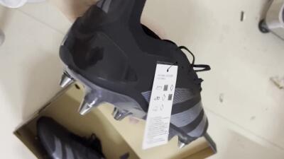 Men's Adidas Predator 24 Elite SG Soft Ground Low-Tops Football Boots - Black/Silver