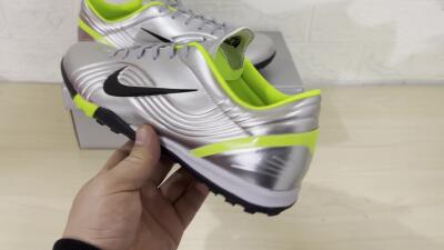 Unisex Nike Zoom Mercurial Vapor 1 Rgn SE TF Artificial Turf Low-Tops Football Shoes - Silver/Black/Yellow