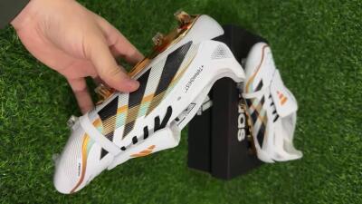 Unisex Adidas Predator 25 Elite Foldover Tongue FG Firm Ground Low-Tops Football Boots - White/Black/Gold