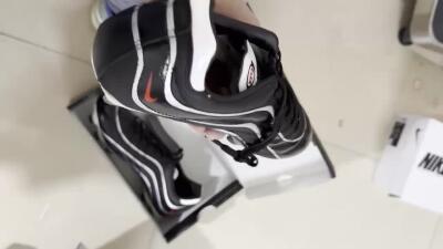 Men's Nike Mercurial Vapor R9 FG Firm Ground Low-Tops Football Boots - Black/White/Red