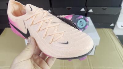 Unisex Nike Phantom GX 2 Elite FG Firm Ground Low-Tops Football Boots - Pink/Black