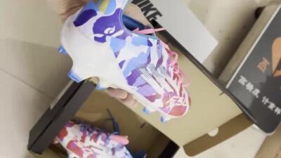 Unisex Adidas F50 Elite FG Firm Ground Low-Tops Football Boots - White/Bubblegum Pink/Denim Blue