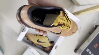 Men's Nike Mercurial Vapor R9 FG Firm Ground Low-Tops Football Boots - Copper/Black/Metallic Copper