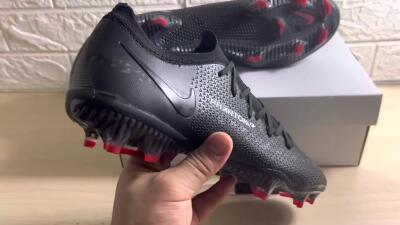 Men's Nike Phantom GT 2 Elite FG Firm Ground Low-Tops Football Boots - Black