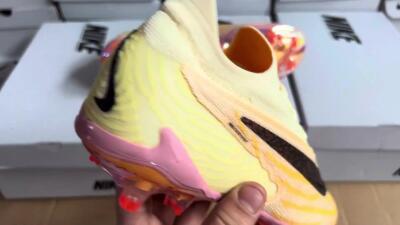 Men's Nike Phantom GX Elite FG Firm Ground Low-Tops Football Boots - Orange/Black