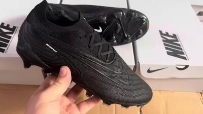 Unisex Nike Phantom GX Elite FG Firm Ground Low-Tops Football Boots - Black/White/Black