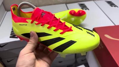 Men's Adidas Predator Accuracy.1 FG Firm Ground Low-Tops Football Boots - Green/Red/Black