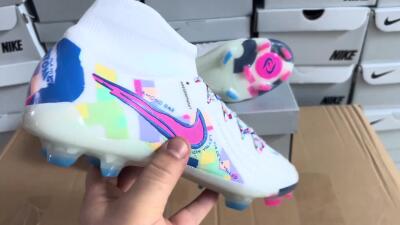 Unisex Nike Phantom Luna Elite FG Firm Ground High-Tops Football Boots - White/Rainbow