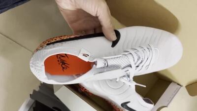 Men's Nike Tiempo Legend 10 Elite FG Firm Ground Low-Tops Football Boots - White/Black/Leopard/Gold